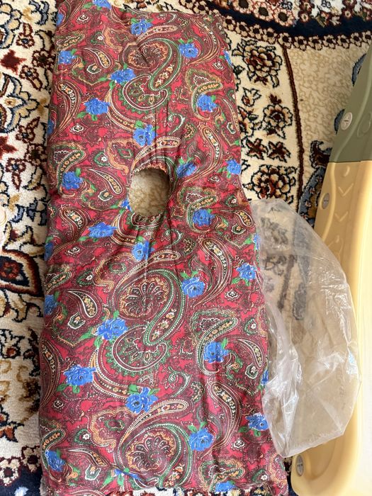 Beshik uchun. Beshik tagiga qoyadigan narsa