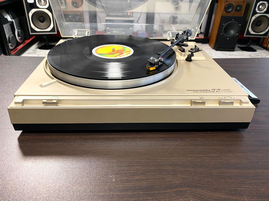 Грамофон Marantz