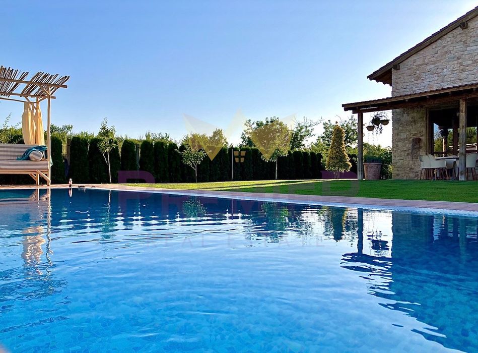 Продава се Къща в с. Приселци, Област Варна - 330 кв.м за 1455 €/кв.м - Снимка #7