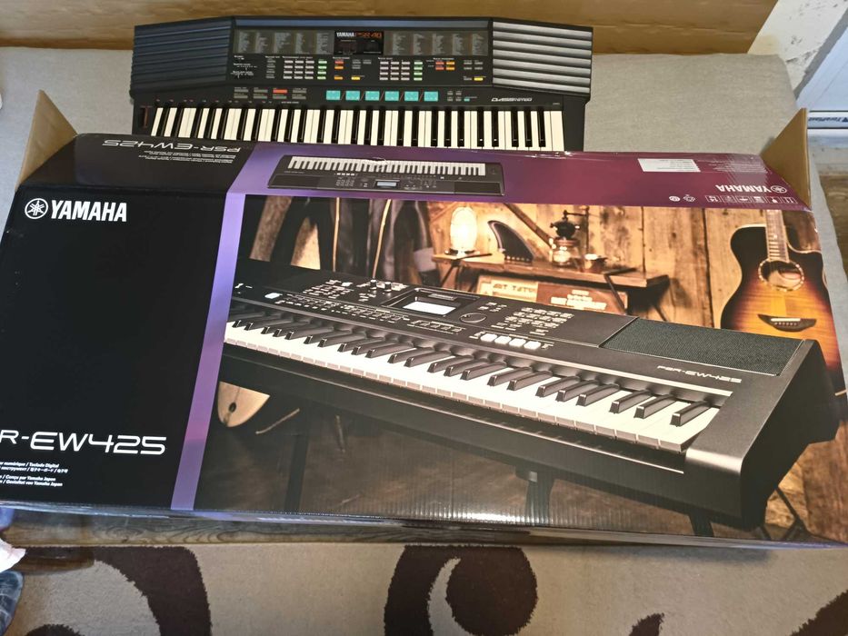 Yamaha PSR-EW425 cu 76 Key si Stativ Millenium KS-3000 B NOI