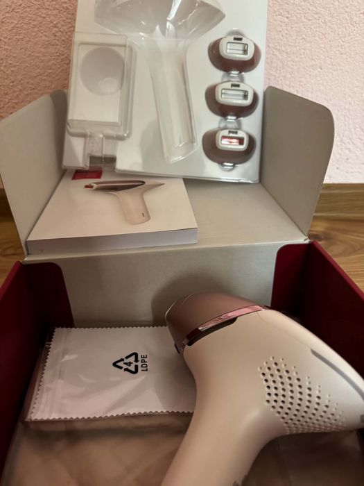 Фотоепилатор Philips Lumea IPL 9900 - НОВ
