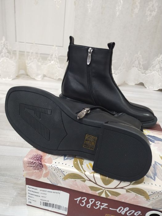 Продам демисезонные полусапожки