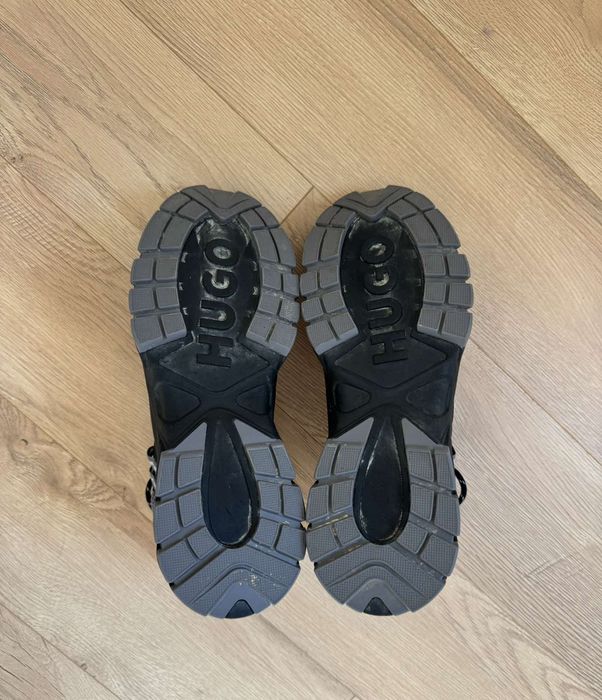 Зимни черни обувки Hugo Boss размер 44