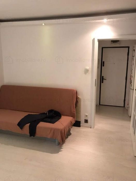 Garsoniera Drumul Taberei, Plaza România