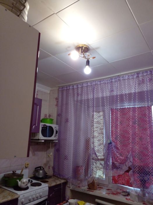 продам 4-х комнатную квартиру