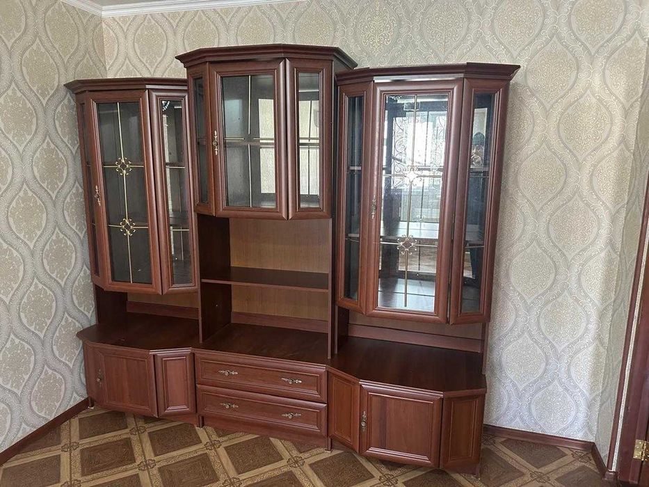Сервант, Стенка срочно продам