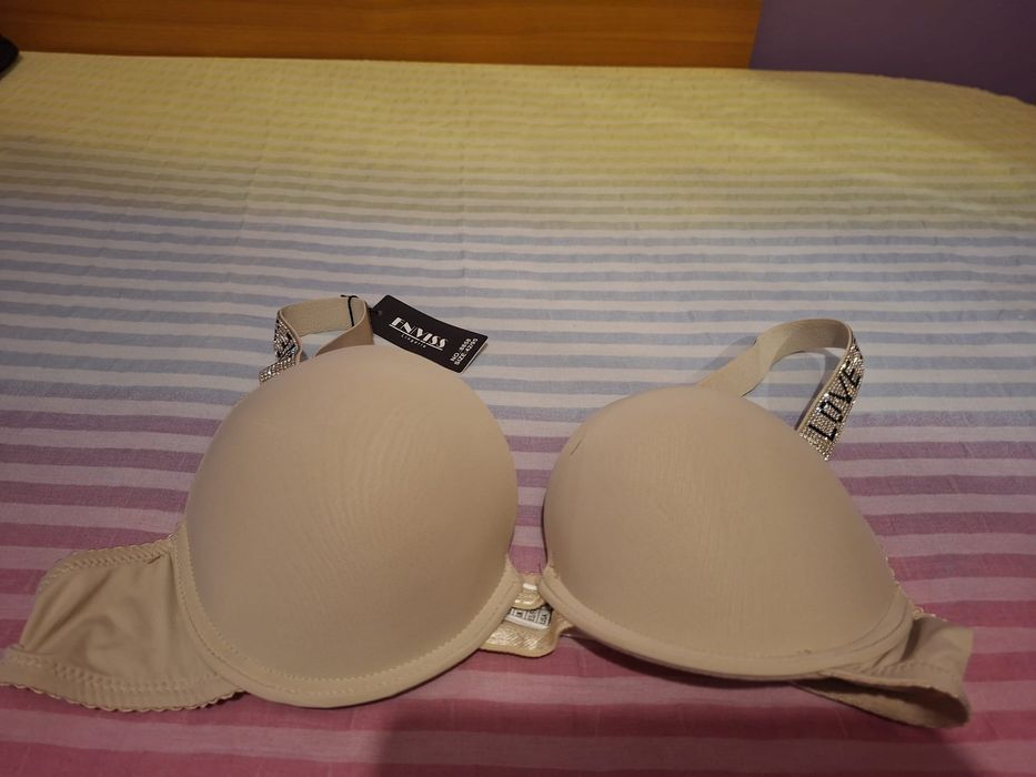 Vând Sutien Damă Push-up  Mărimea 42/95 Nou