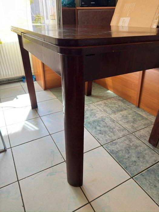 Masa extensibila  12 persoane