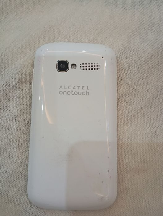 Алкател телефон сотилади