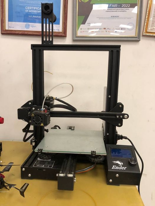 Creality ender 3 Pro  3d printer