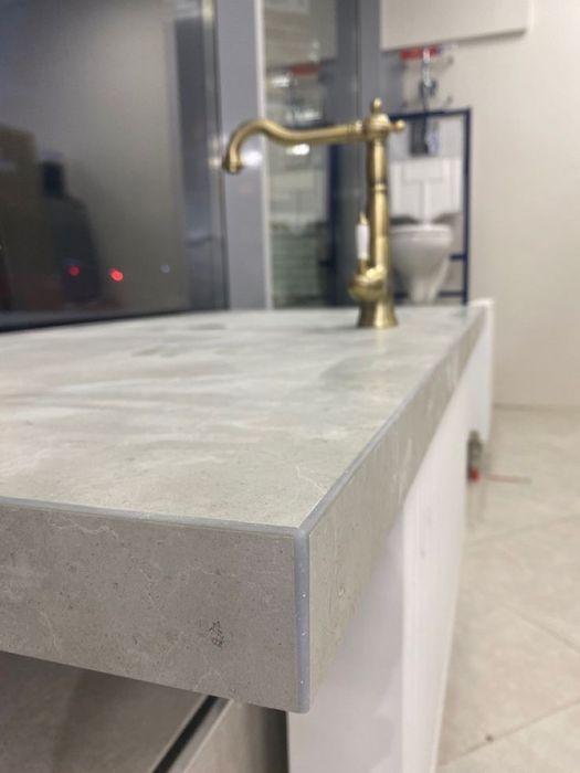 Столешница из керамогранита