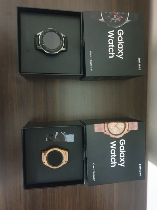 Galaxy watch в двух расцветках