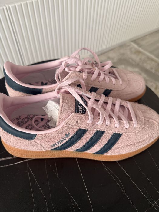 Spezial adidasi noi