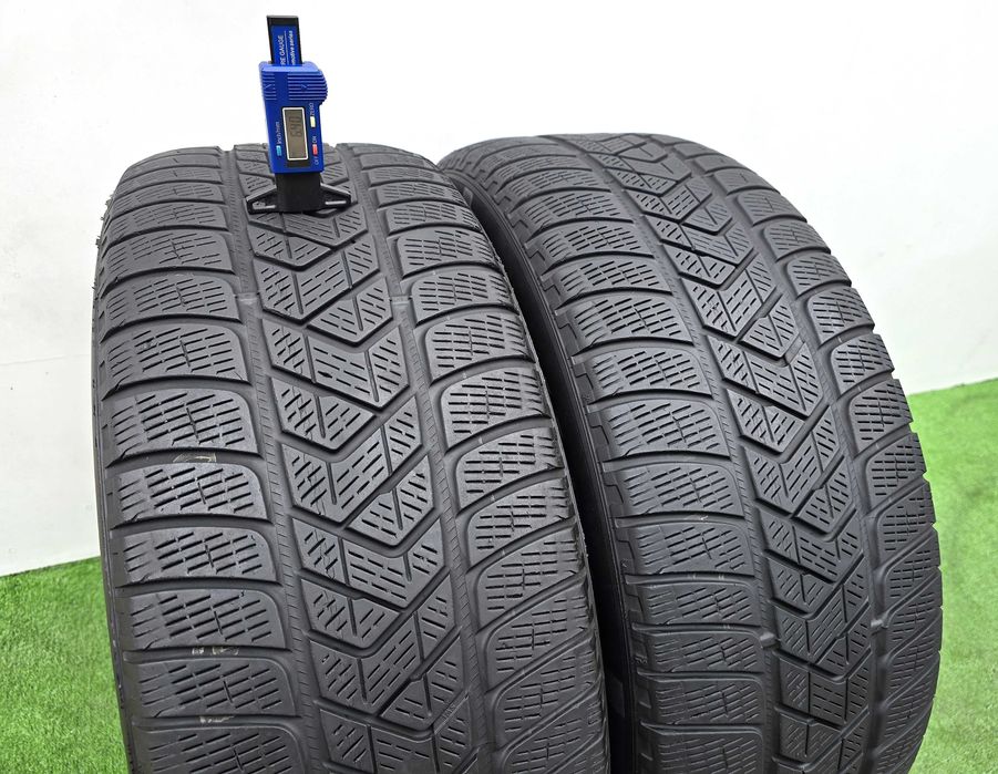 2бр. 235/55/19 PIRELLI Scorpion RFT - зимни