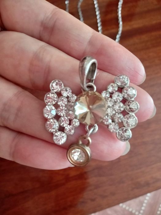 Продам женские украшения