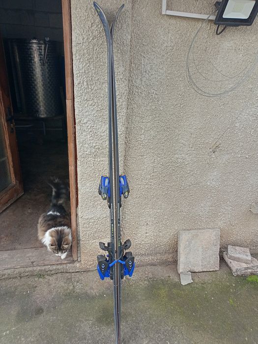 Продавам ски 1.68