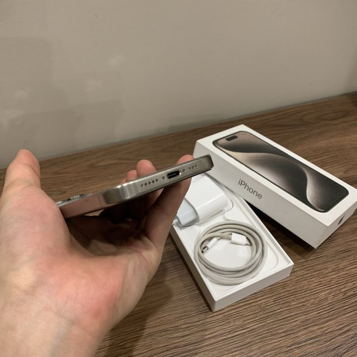 Iphone 15 pro 256gb 82% акб Natural Titanium