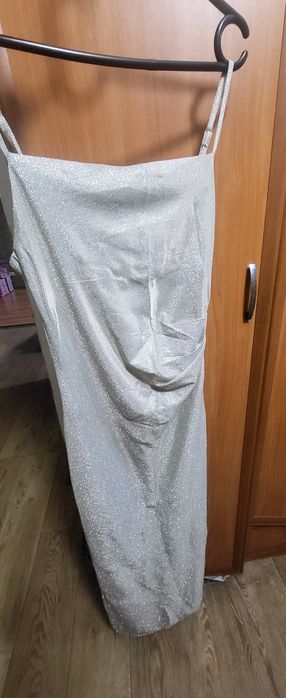 Женское платье..