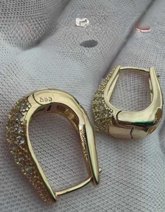 ЗЛАТНИ Дамски Обици