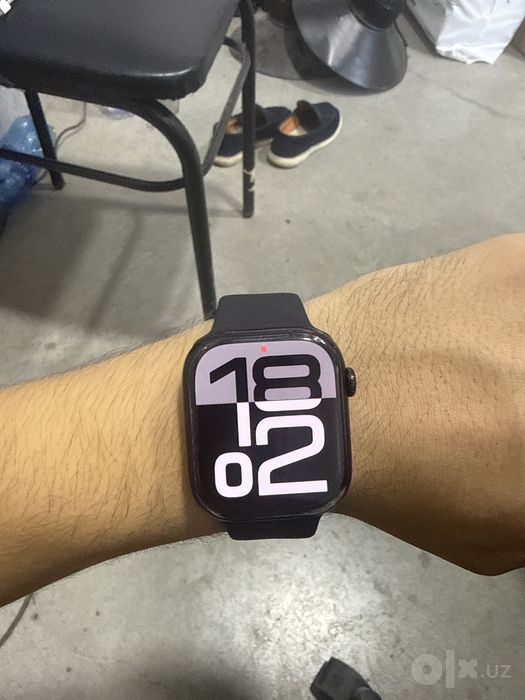 Apple watch 10 98 % yomkist