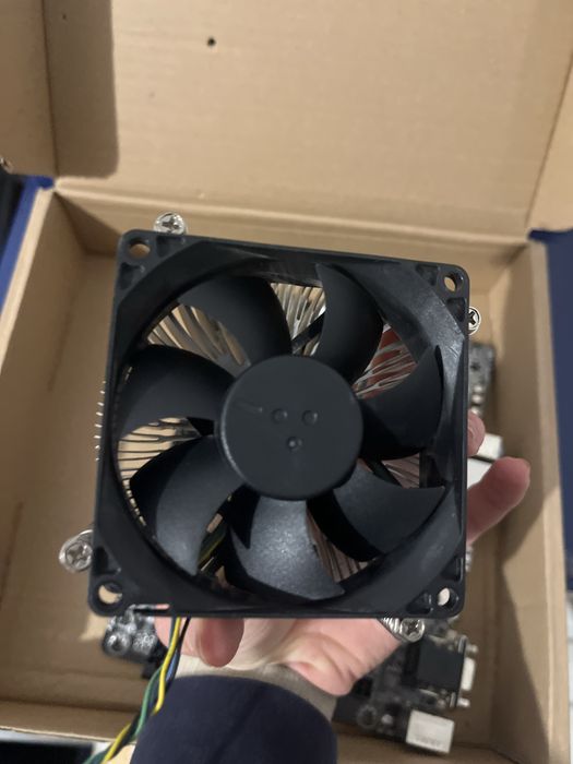 Placa de baza gigabyte GA-H110M-S2H +Procesor intel i5-7400 + Cooler