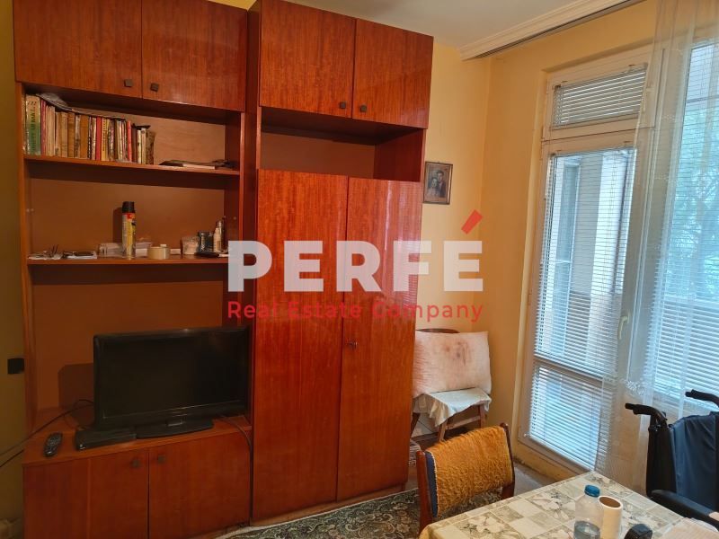 Продава се Тристаен апартамент в Бургас, Лазур - 91 кв.м за 2253 €/кв.м - Снимка #4