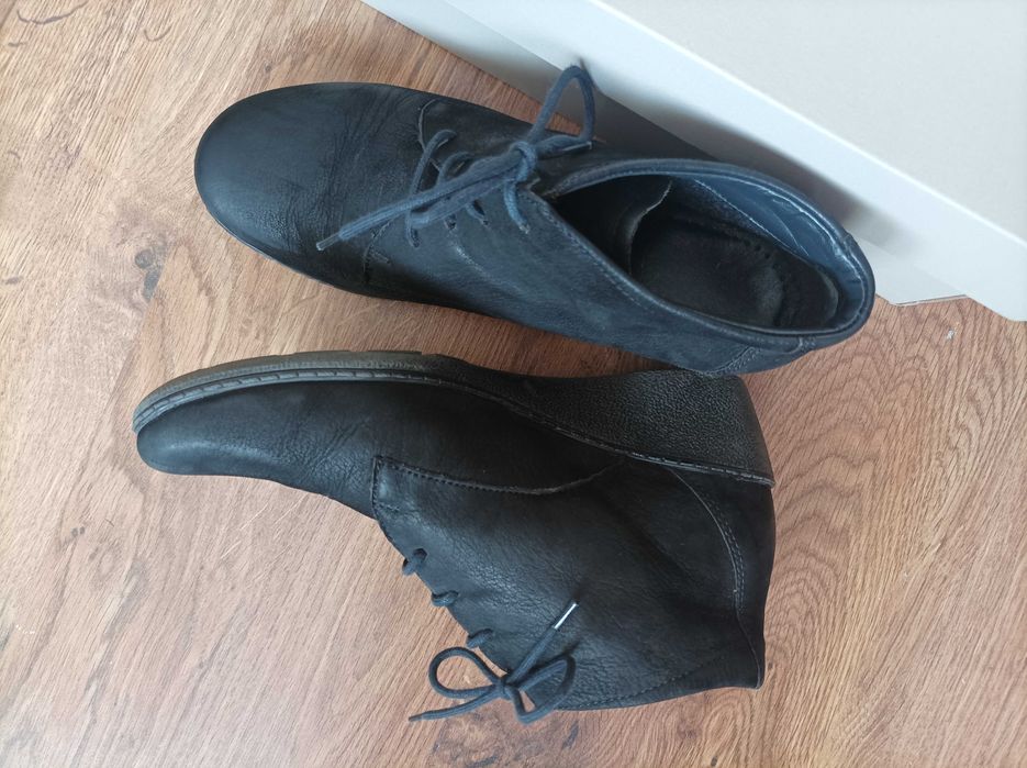 Дамски обувки от естествена кожа