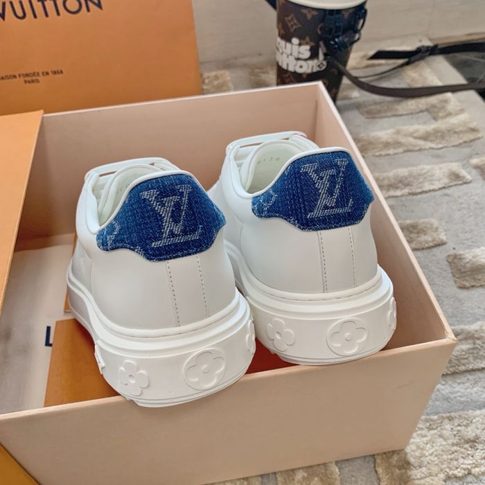 Adidasi Louis Vuitton