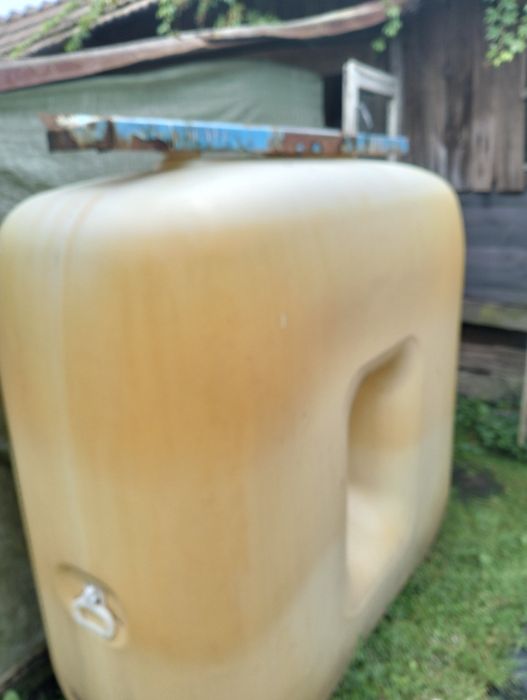 Fosa septica ecologica uzată.