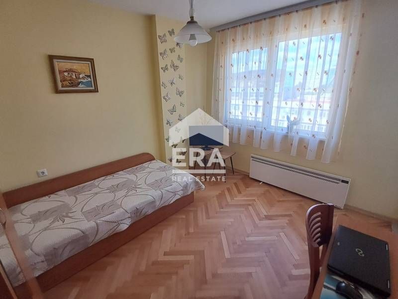 Продава се Четиристаен апартамент в Варна, Левски - 94 кв.м за 2341 €/кв.м - Снимка #11