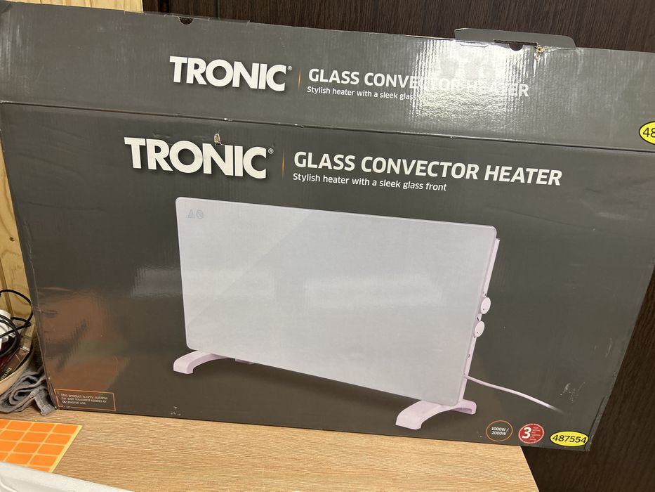 Стъклен конвектор Tronic