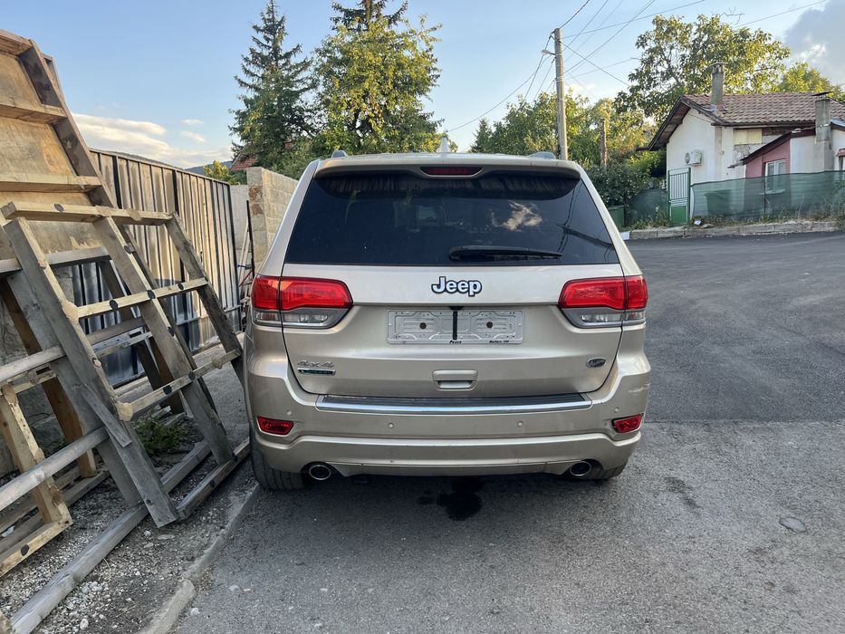 Продавам Jeep Grand Cherokee WK 2 на части