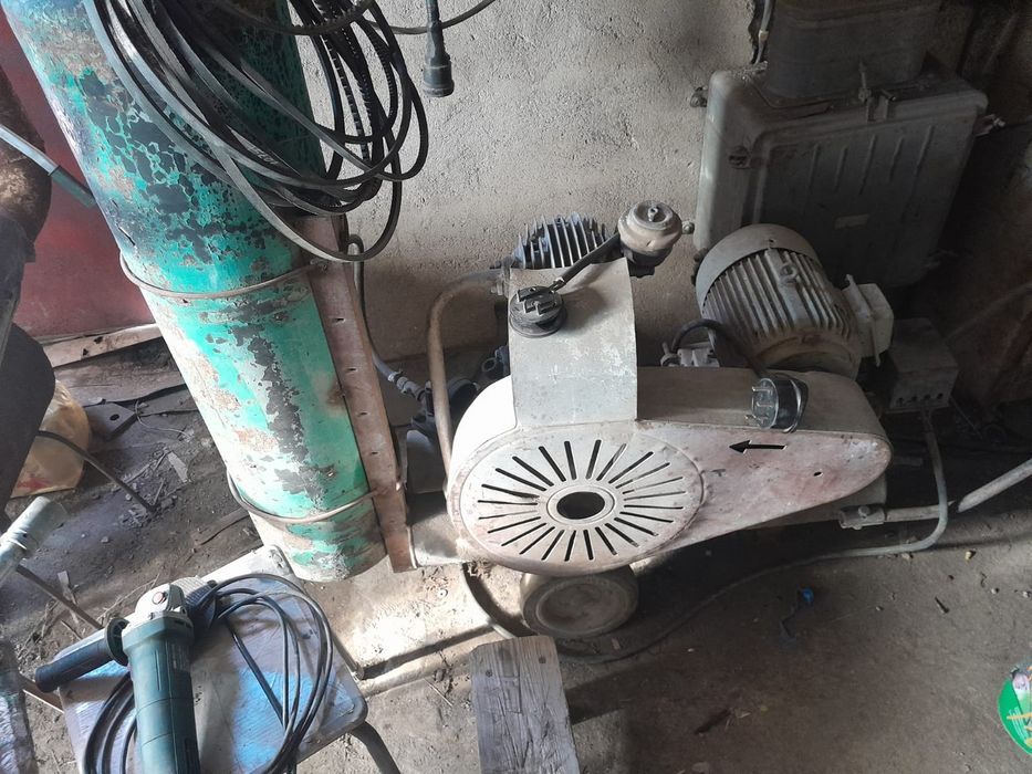 Сверлиный станок ,компрессор,,всё на 380 вольт.