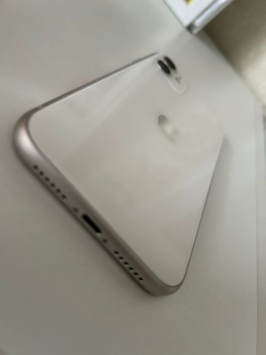 Айфон 11 с коробкой