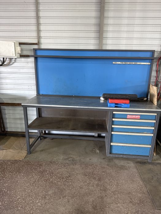 Верстак слесарный