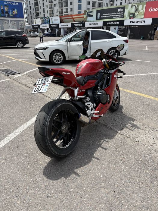 Dugatte 800 kuba