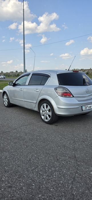 Опель Астра Н 1.6