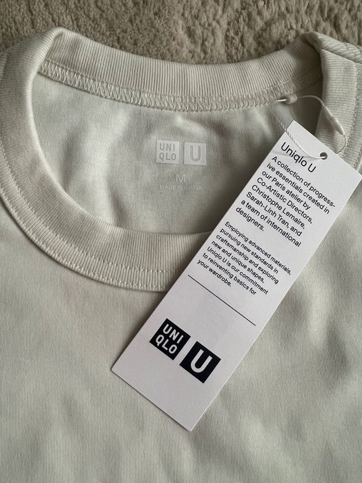 Uniqlo Новая Футболка женская