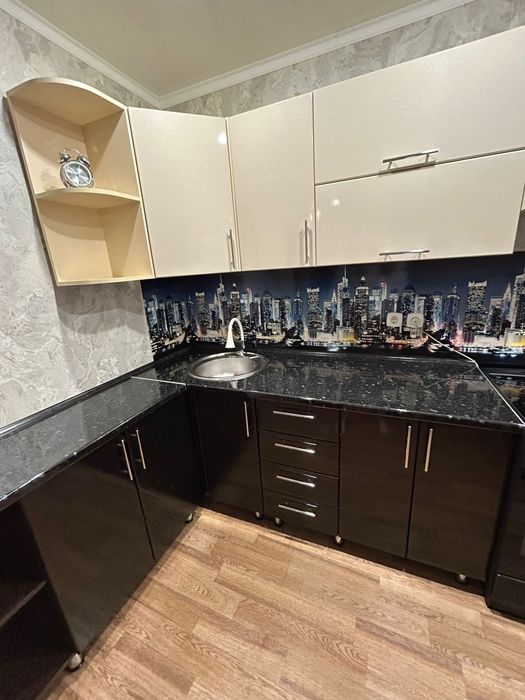 Продам Кухонный гарнитур