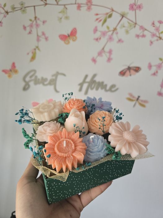 Aranjamente florale din ceară
