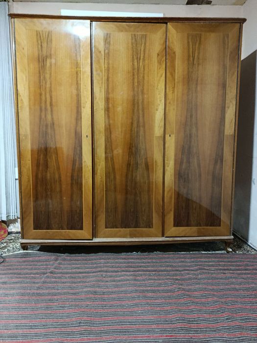 Продаётся шкаф в хорошем состоянии