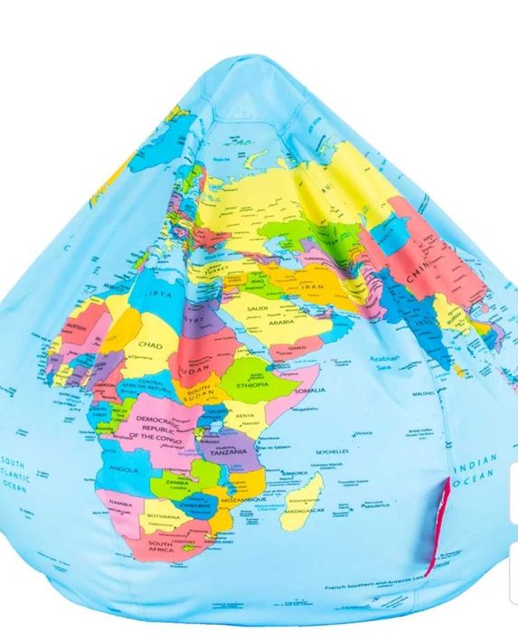 Пуф /Барбарон с десен картата на света