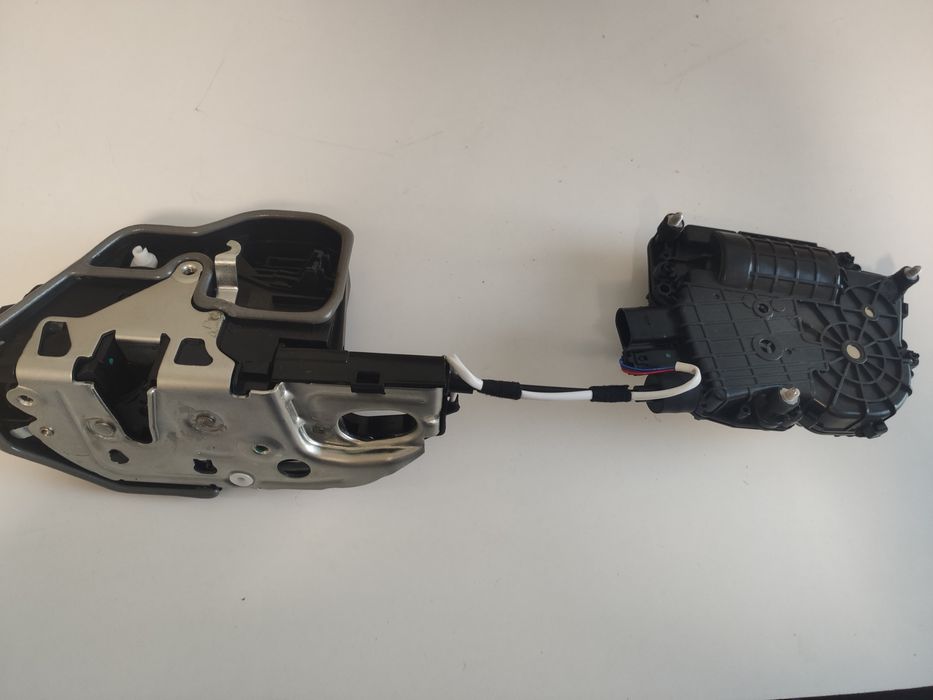 Предни брави с вакуум BMW F10  5/7 F10/F11/F01/F02