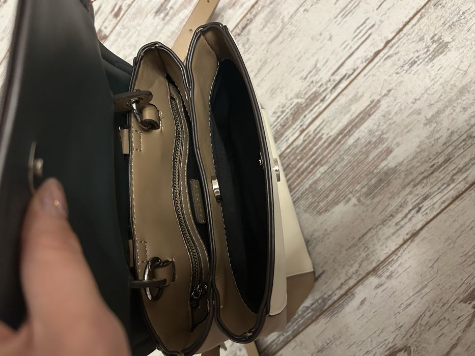 НОВА раница Parfois