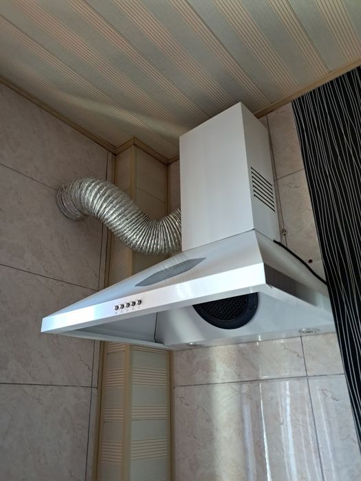 Кафельщик, пластика,обой,камины, ремонт