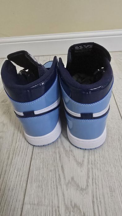 Jordan 1 unc marimea 42