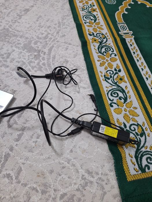 Ноутбук Asus сатылады