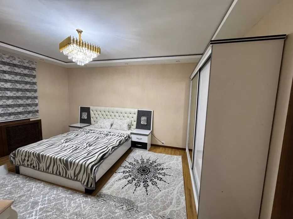 Аренда 4/4/9 Госпитальный 150 кв Mirabad Avenue Метро Айбек Мирабад