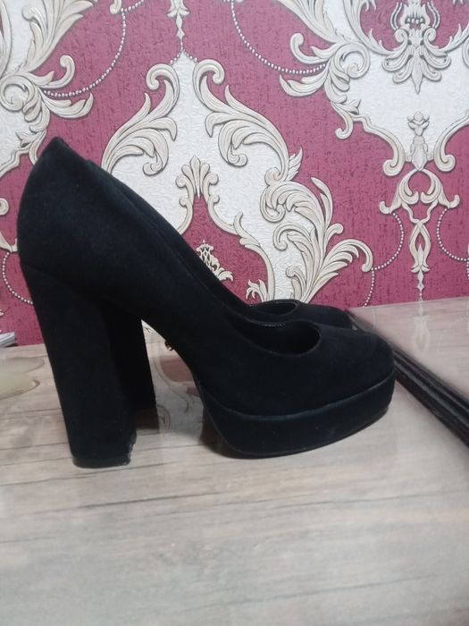 Kablok tuflilar sotiladi