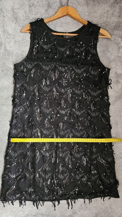 Нова черна рокля